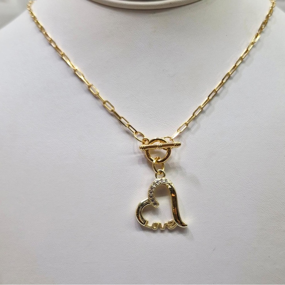 Gold Heart Pendant Necklace